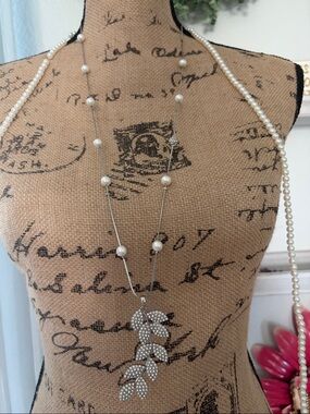 Chico's Silver-Tone Pearl Leaf Pendant Necklace